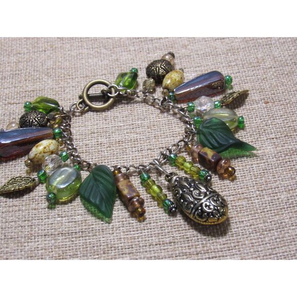 Handmade Nature-Themed Charm Bracelet – Green Glass Leaves, Brass Accents - Picture 4 of 5
